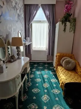Superior Süit, Banyolu/Duşlu ( Double Bed)