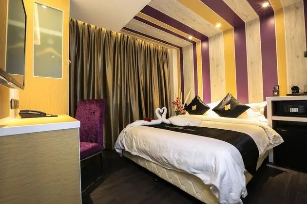 Standard Room, 1 Queen Bed - Promotion 1