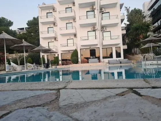 Family Dört Kişilik Oda