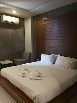 Standard Tek Büyük Yataklı Oda