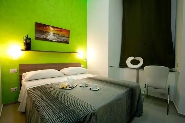 Standard Tek Büyük Yataklı Oda