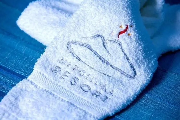 Üç Kişilik Oda, Deniz Manzaralı