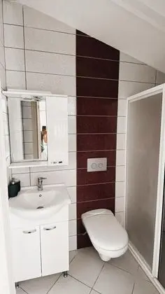Studio,Deniz ve Bahçe Manzaralı,Balkon veya Teraslı