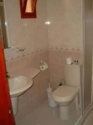 Standard Tek Büyük veya İki Ayrı Yataklı Oda
