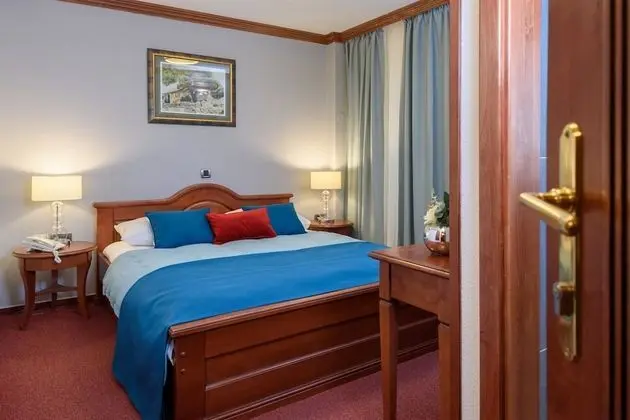 Tek Büyük Yataklı Oda