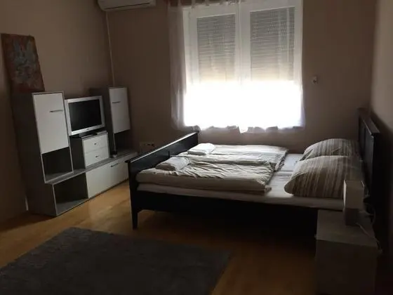 Family Tek Büyük Yataklı Oda, 2 Yatak Odası