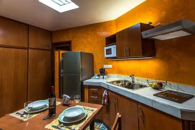 Stüdyo, Buzdolabı ve Mikrodalga, Avlu Manzaralı
