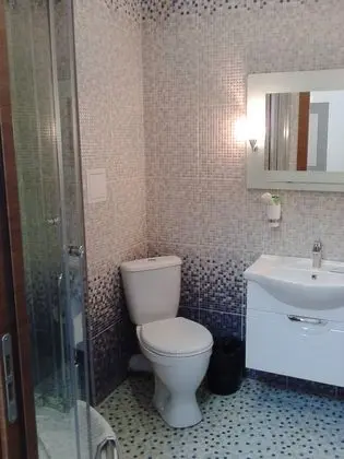 Comfort Tek Büyük veya İki Ayrı Yataklı Oda