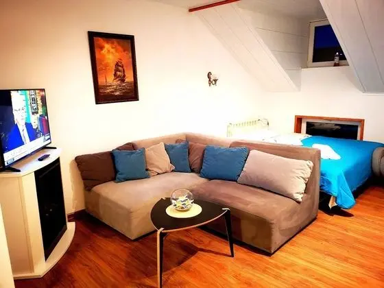 Meridian Apartment with Sauna