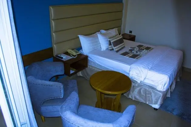 Deluxe Tek Büyük Yataklı Oda, 1 Çift Kişilik Yatak, Sigara İçilmez, Şehir Manzaralı