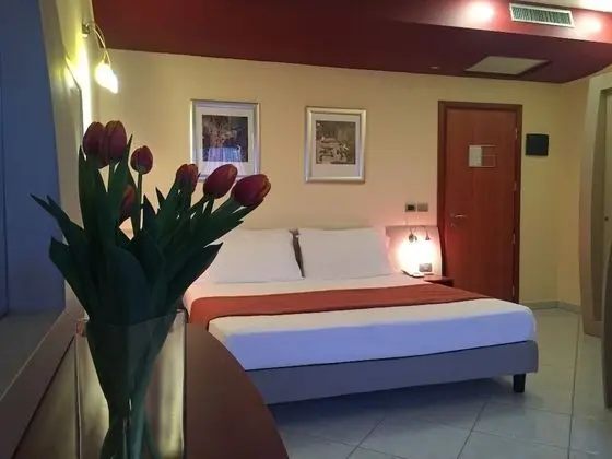 Basic Tek Büyük Yataklı Oda
