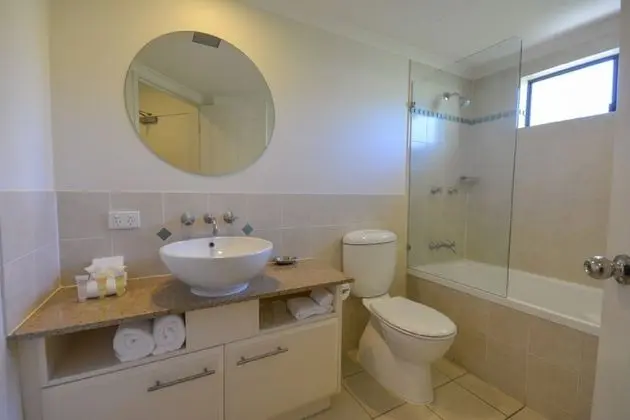Stüdyo, Havuz Kenarı (Pool Access )