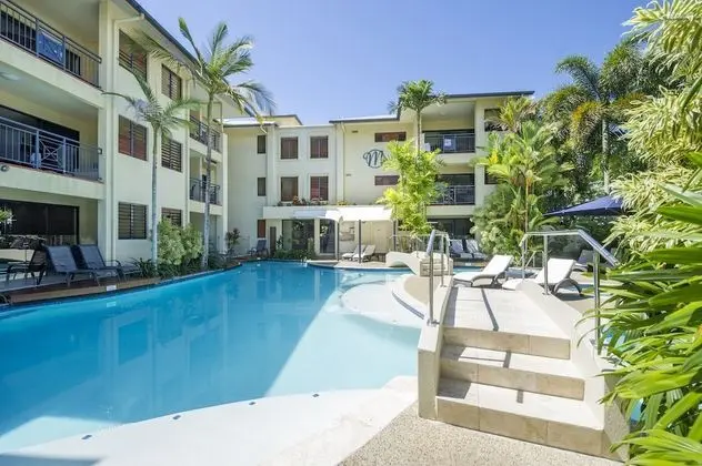 Stüdyo, Havuz Kenarı (Pool Access )