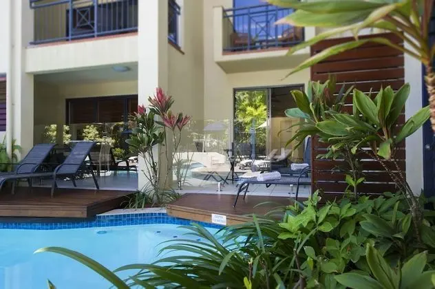 Stüdyo, Havuz Kenarı (Pool Access )