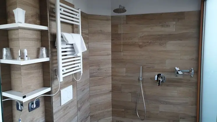 Family Dört Kişilik Oda, Avlu Manzaralı