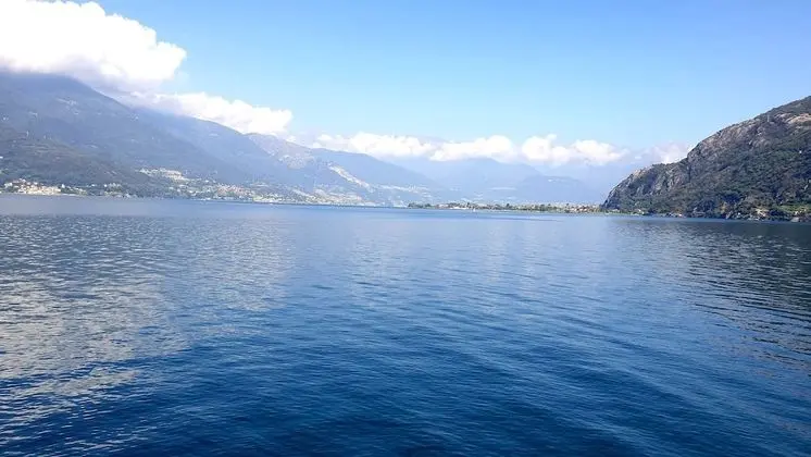 Superior Tek Büyük veya İki Ayrı Yataklı Oda, Göl Manzaralı (King)