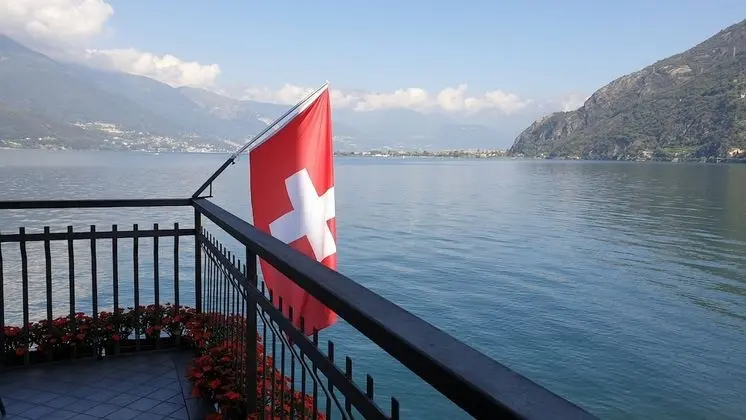 Superior Tek Büyük veya İki Ayrı Yataklı Oda, Göl Manzaralı (King)