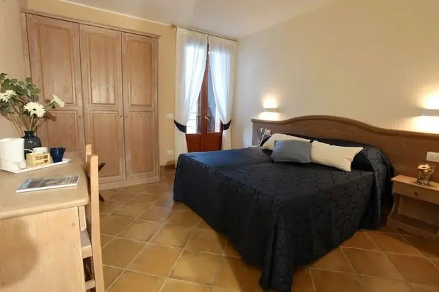 Tek Büyük veya İki Ayrı Yataklı Oda, Göl Manzaralı (Small n.2)