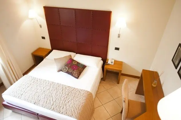 Tek Büyük Yataklı Oda, Bahçe Manzaralı