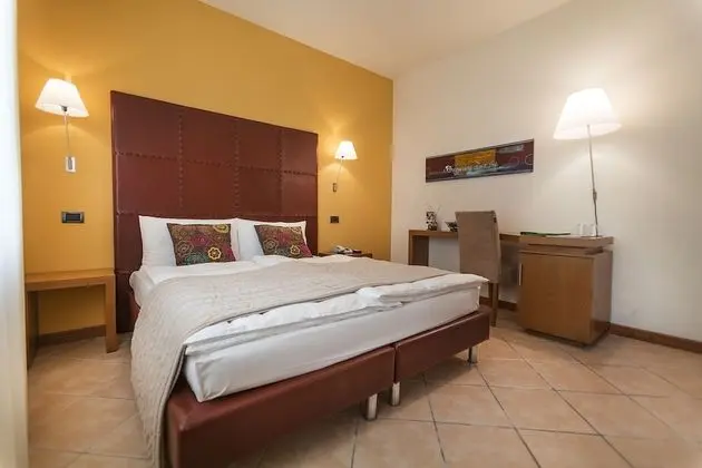 Tek Büyük Yataklı Oda, Bahçe Manzaralı