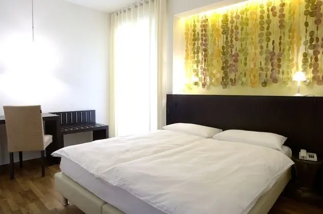 Tek Büyük Yataklı Oda, Dağ Manzaralı (Monte Baldo)