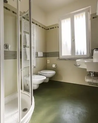 Tek Büyük Yataklı Oda, Göl Manzaralı