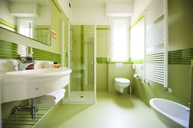 Tek Büyük Yataklı Oda, Göl Manzaralı