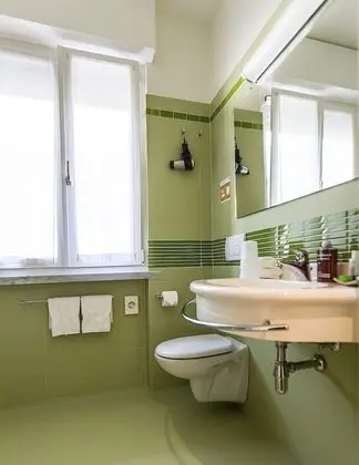 Tek Büyük Yataklı Oda, Göl Manzaralı