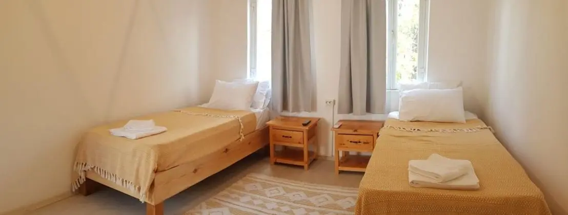 Deluxe Quad Oda, Veranda Manzaralı, Verandalı