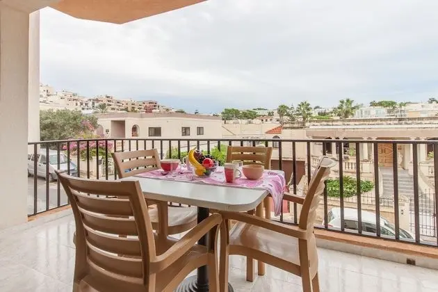 Family Apart Daire, Birden Çok Yatak (Merill Pool and Sea, charming  Apart)