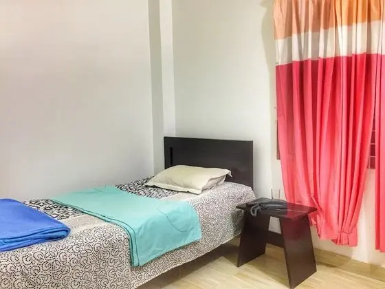 Economy Tek Büyük Yataklı Oda