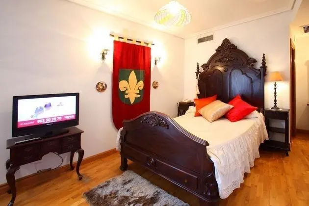 Tek Büyük Yataklı Oda