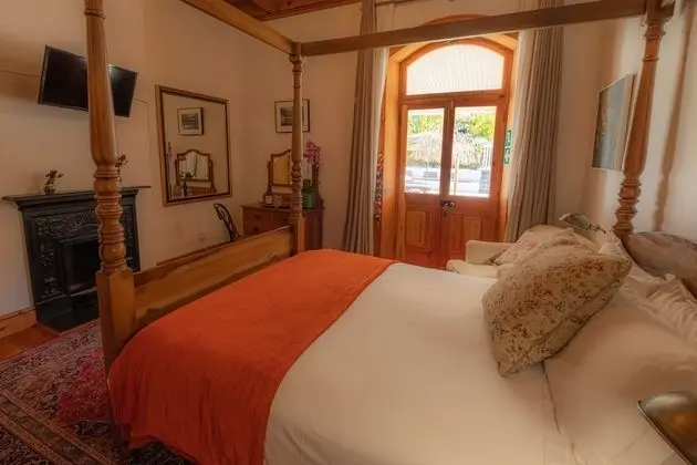 Luxury Tek Büyük Yataklı Oda