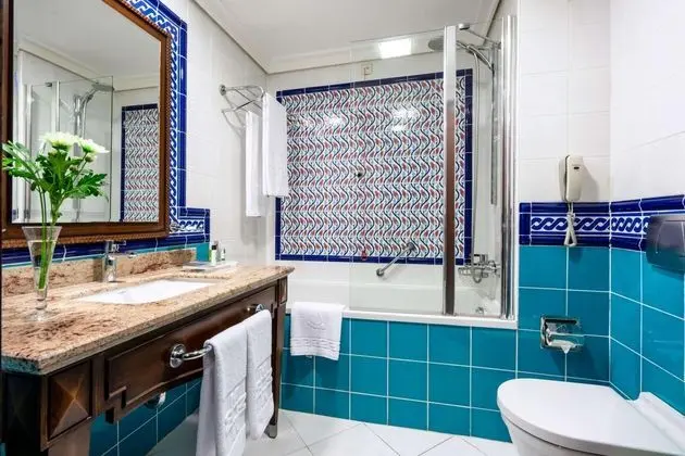 https://images.odamax.com/img/1920x1080/odamax/image/upload/Merit_Lefko_a_Hotel_Casino_202509261617539_BANYO_3.jpg