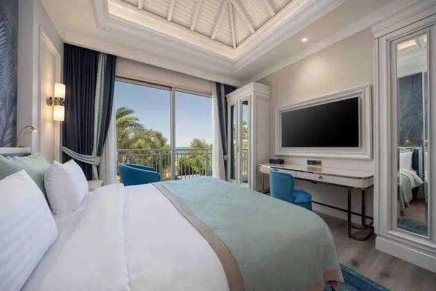 https://images.etstur.com/imgproxy/resize/2560x1440/files/images/hotelImages/etsrooms/150/Merit_Royal_Gardens_Hotel___Casino_20250730100657_2.jpg