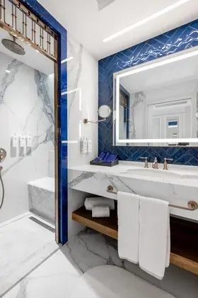 https://images.etstur.com/imgproxy/resize/2560x1440/files/images/hotelImages/etsrooms/150/Merit_Royal_Gardens_Hotel___Casino_20250730110925_7.jpg