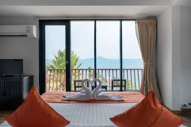 Deluxe Room Pool and Seaview