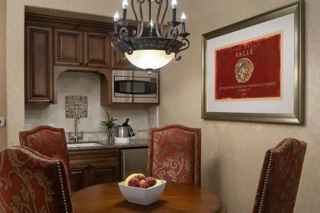 Estate Suite