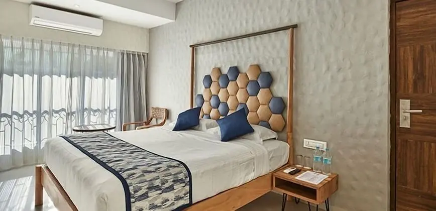 Deluxe Tek Büyük Yataklı Oda