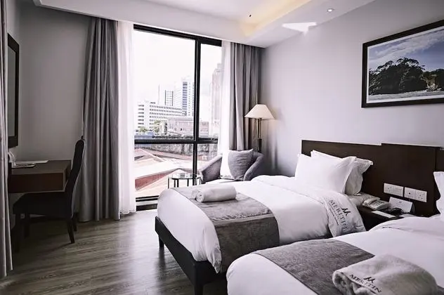 Deluxe Üç Kişilik Oda, Şehir Manzaralı