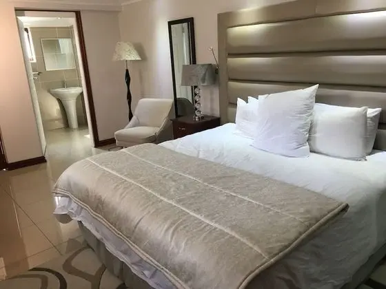 Comfort Oda, 1 Yatak Odası (King Room with Kitchenette)