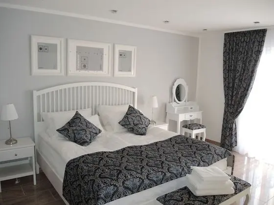 Apart Daire, 1 En Büyük (King) Boy Yatak ve Çekyat, Sigara İçilmez (Apartment 2)