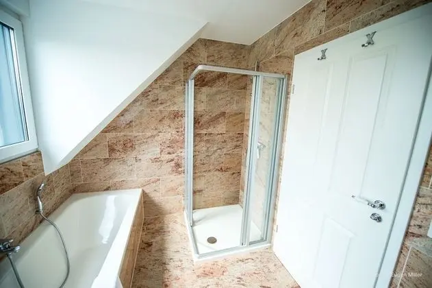 Dubleks, Birden Çok Yatak, Sigara İçilmez (Apartment 3)