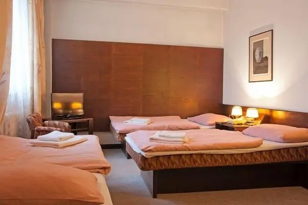 Standard Üç Kişilik Oda