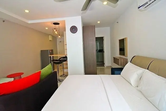 Oda (Studio Suites (P))