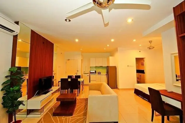 Oda (Studio Suites (P))
