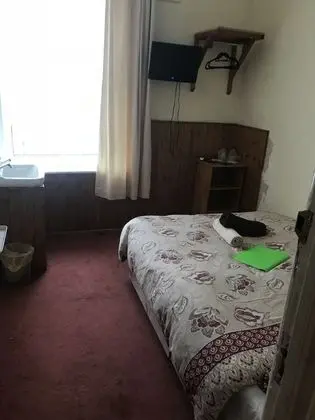Tek Büyük Yataklı Oda