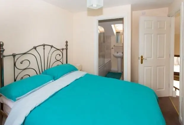 Standard Kır Evi, 3 Yatak Odası (Merlin Barn)