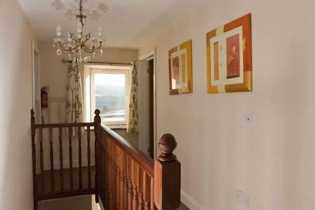 Standard Kır Evi, 5 Yatak Odası (3 doubles + 2 singles)