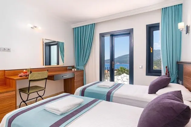 Room, 2 Twin Beds, Sea View
